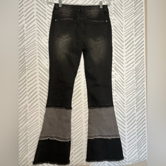(3x$25) Moda Luxe Women's Black Gray Patchwork Flare Wide Leg Fray Hem Jeans - Picture 5 of 5